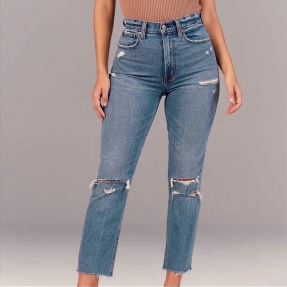 Abercrombie & Fitch The Ankle Straight Ultra High-Rise Ankle Jean